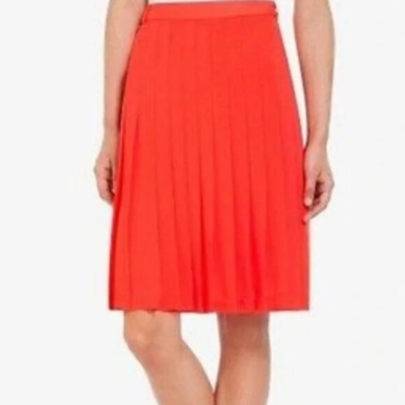 NWT BCBGMazAzria Bonita Pleated Chiffon Skirt in Bright Poppy - Picture 1 of 7